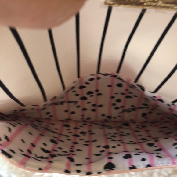 🌸NWT! BETSEY JOHNSON BLUSH CAT CROSS BODY BAG - Picture 5 of 6